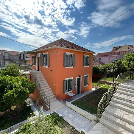 Live Like A Local In The Heart Of *