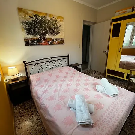 Live Like A Local In The Heart Of Appartement Argostóli
